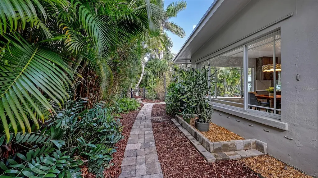 628 W Olympia Avenue Punta Gorda FL 33950