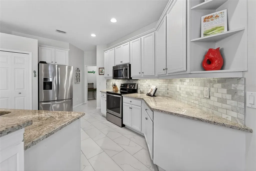 5515 Golden Isles Drive Apollo Beach FL 33572