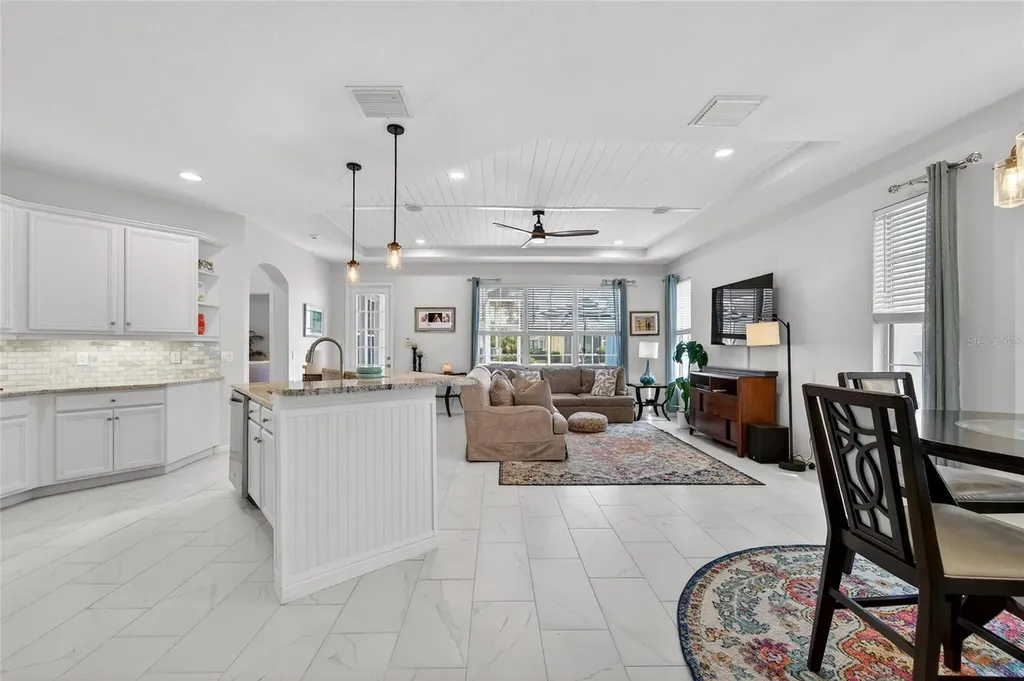 5515 Golden Isles Drive Apollo Beach FL 33572