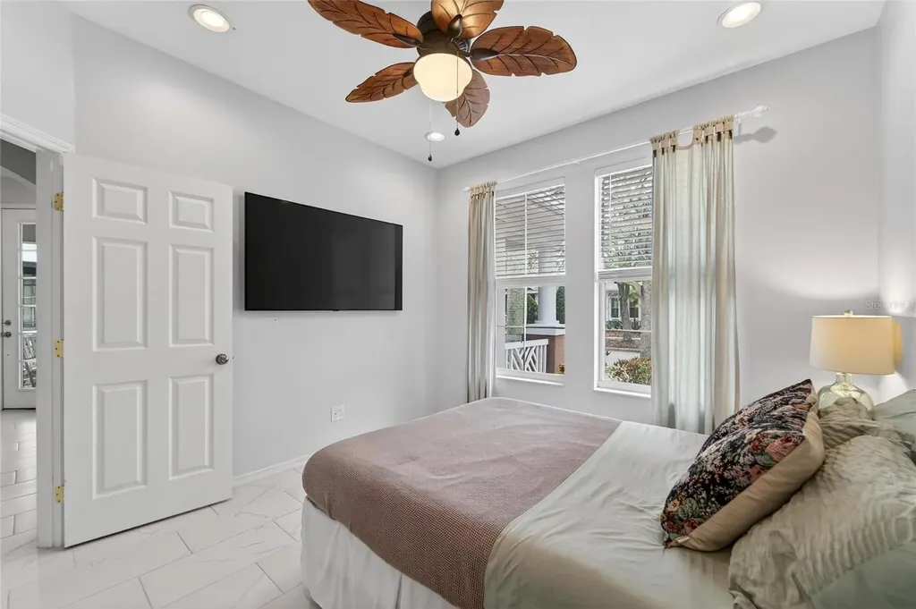 5515 Golden Isles Drive Apollo Beach FL 33572
