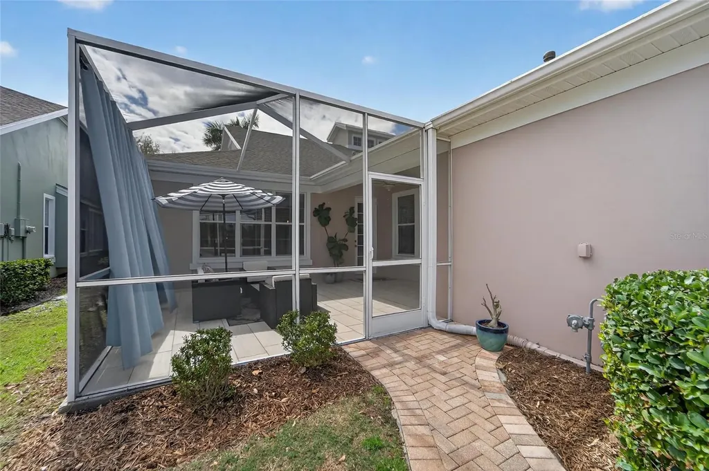 5515 Golden Isles Drive Apollo Beach FL 33572