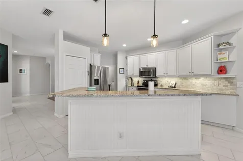 5515 Golden Isles Drive Apollo Beach FL 33572