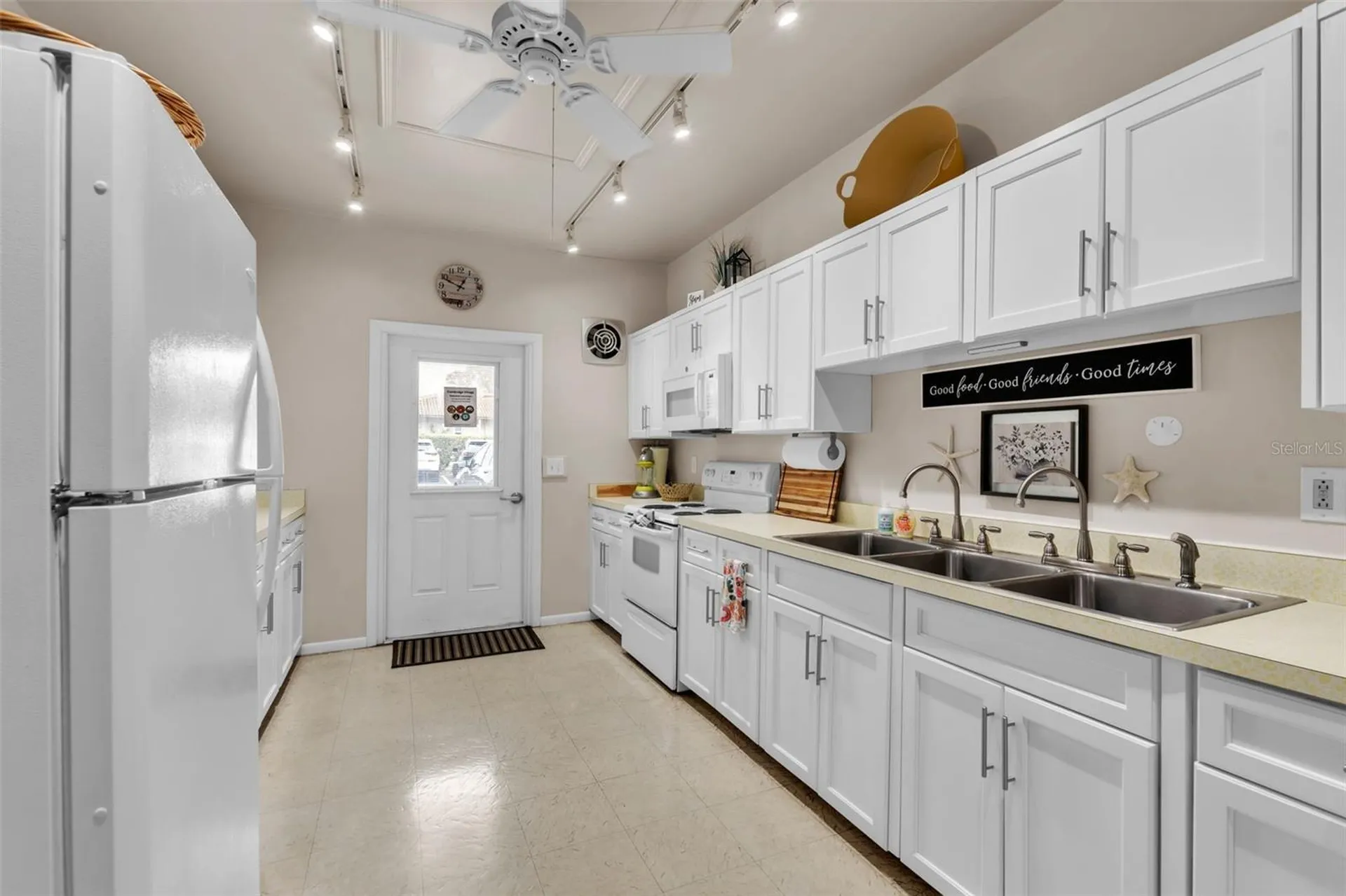 3215 Mercer Road Bradenton FL 34207
