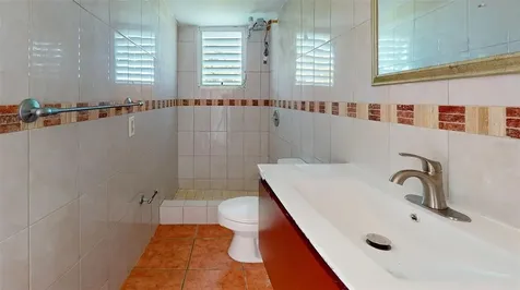 39 Comm Playa Guayanes Yabucoa PR 00767