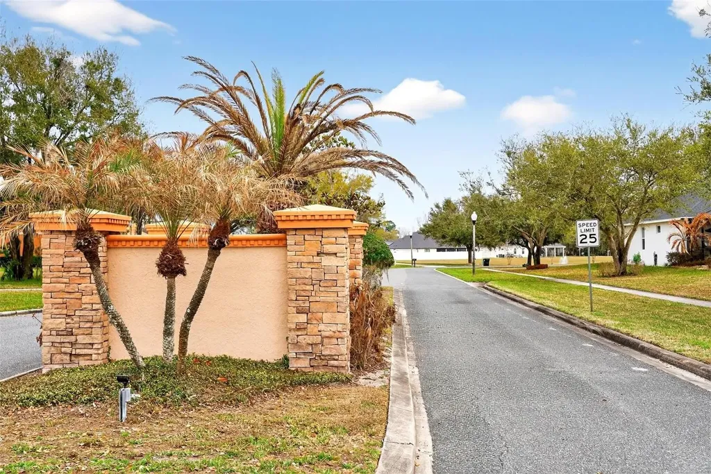 4520 Claire Rose Court Mount Dora FL 32757