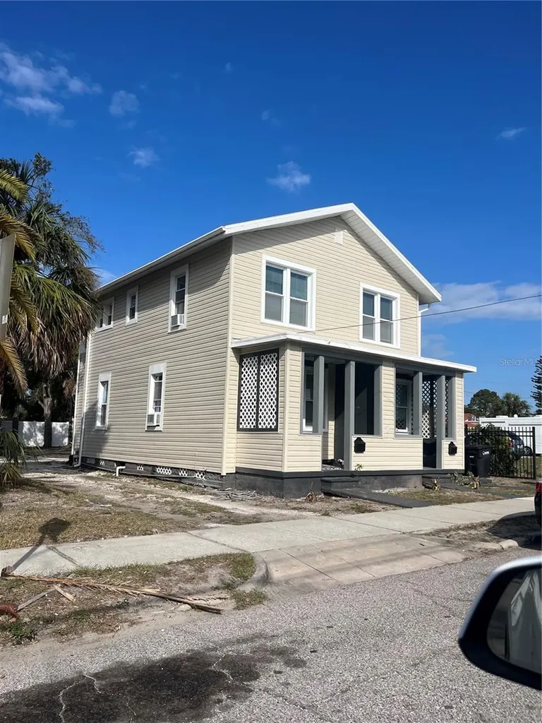 1402 N Garden Avenue Clearwater FL 33755