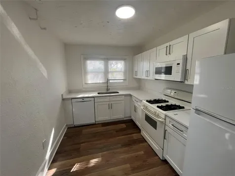 1402 N Garden Avenue Clearwater FL 33755