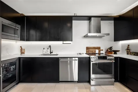 14 Carr 833 La Cima De Torrimar Guaynabo PR 00969