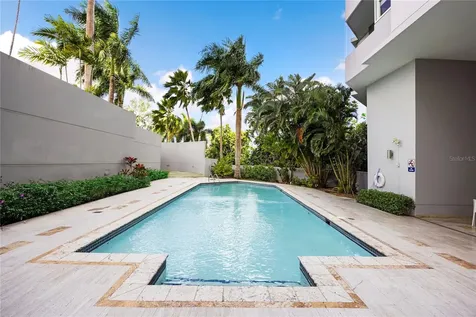 14 Carr 833 La Cima De Torrimar Guaynabo PR 00969