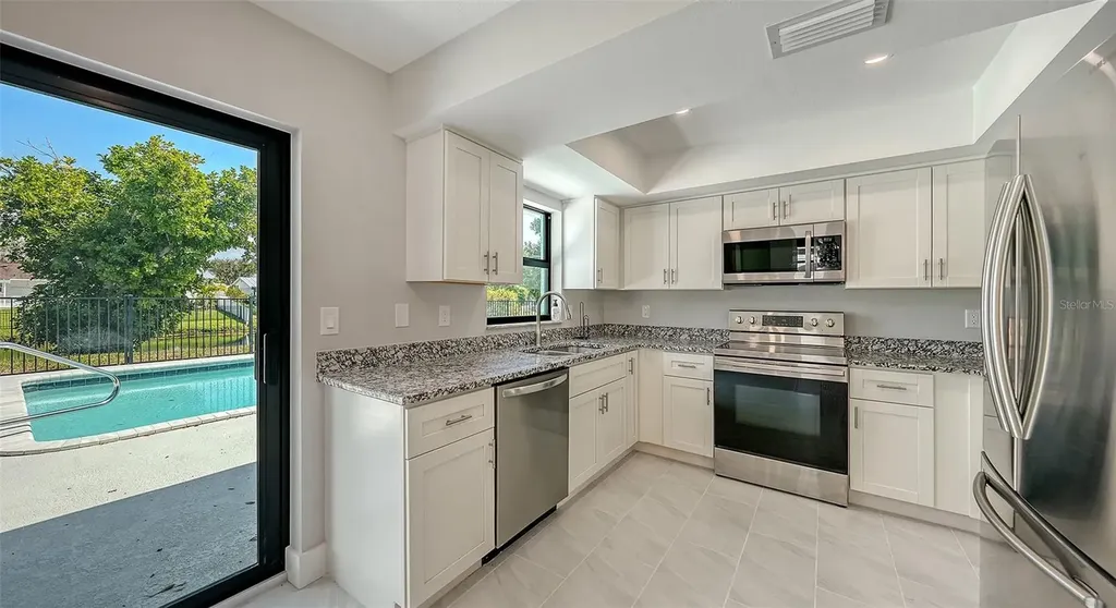 923 69th Street NW Bradenton FL 34209