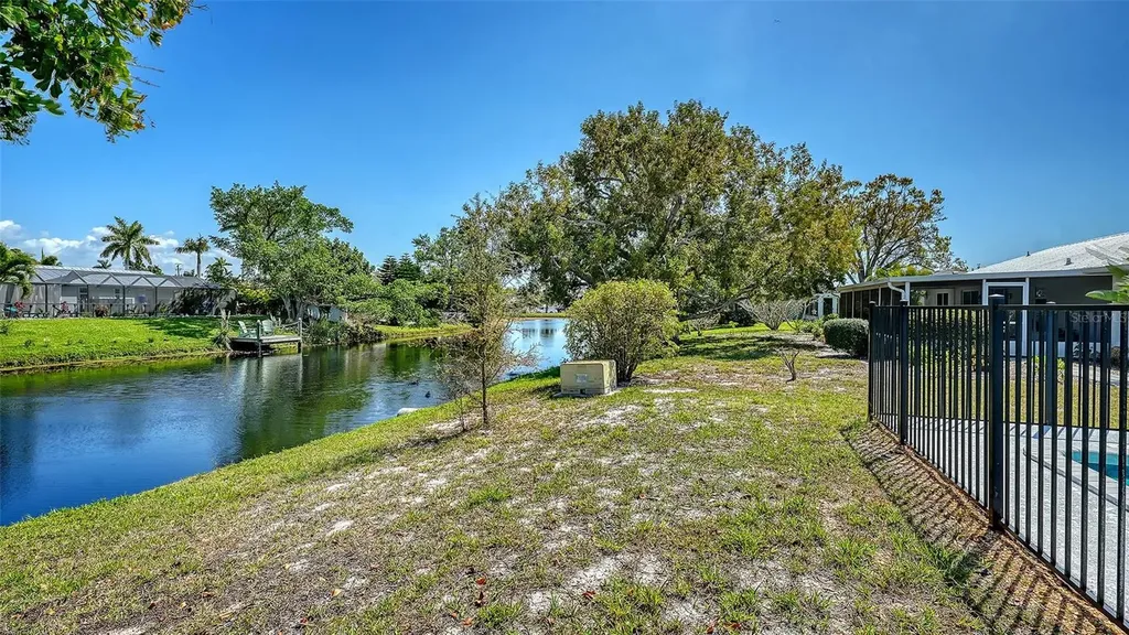923 69th Street NW Bradenton FL 34209