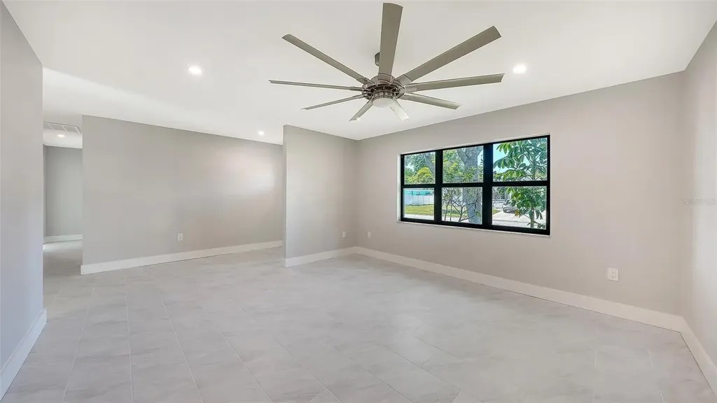 923 69th Street NW Bradenton FL 34209
