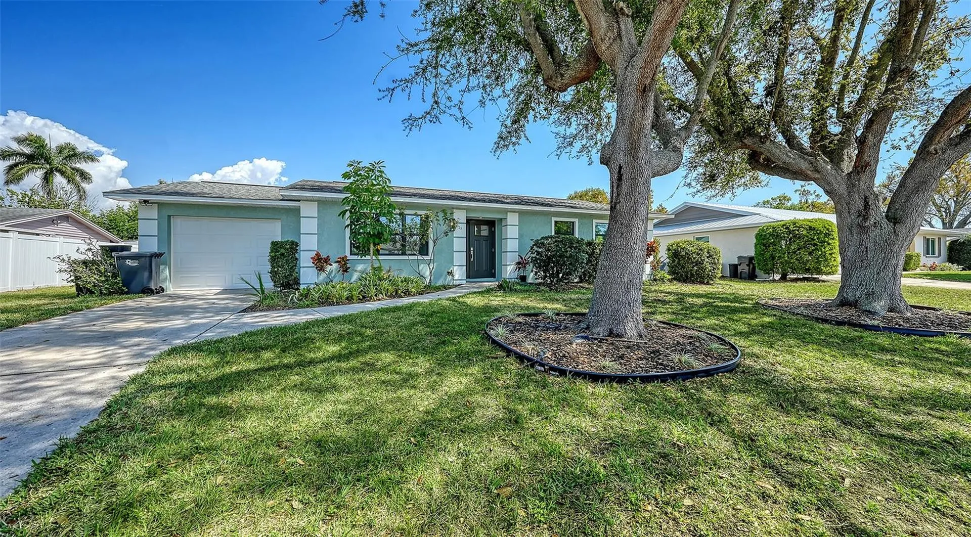 923 69th Street NW Bradenton FL 34209
