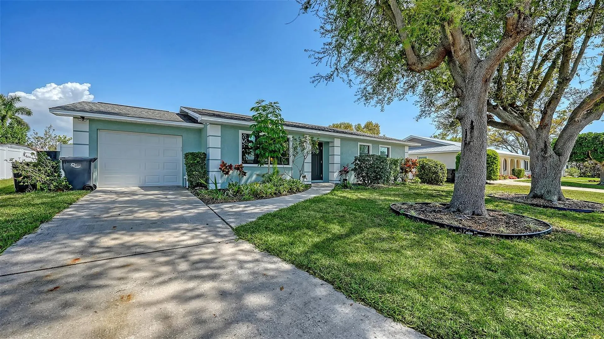 923 69th Street NW Bradenton FL 34209