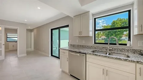 923 69th Street NW Bradenton FL 34209