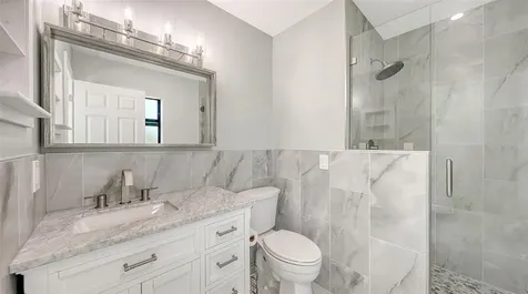 923 69th Street NW Bradenton FL 34209