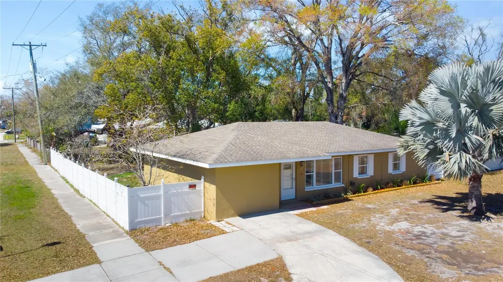 10202 N Boulevard Tampa FL 33612
