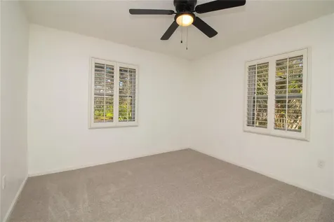10202 N Boulevard Tampa FL 33612