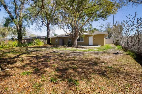 10202 N Boulevard Tampa FL 33612