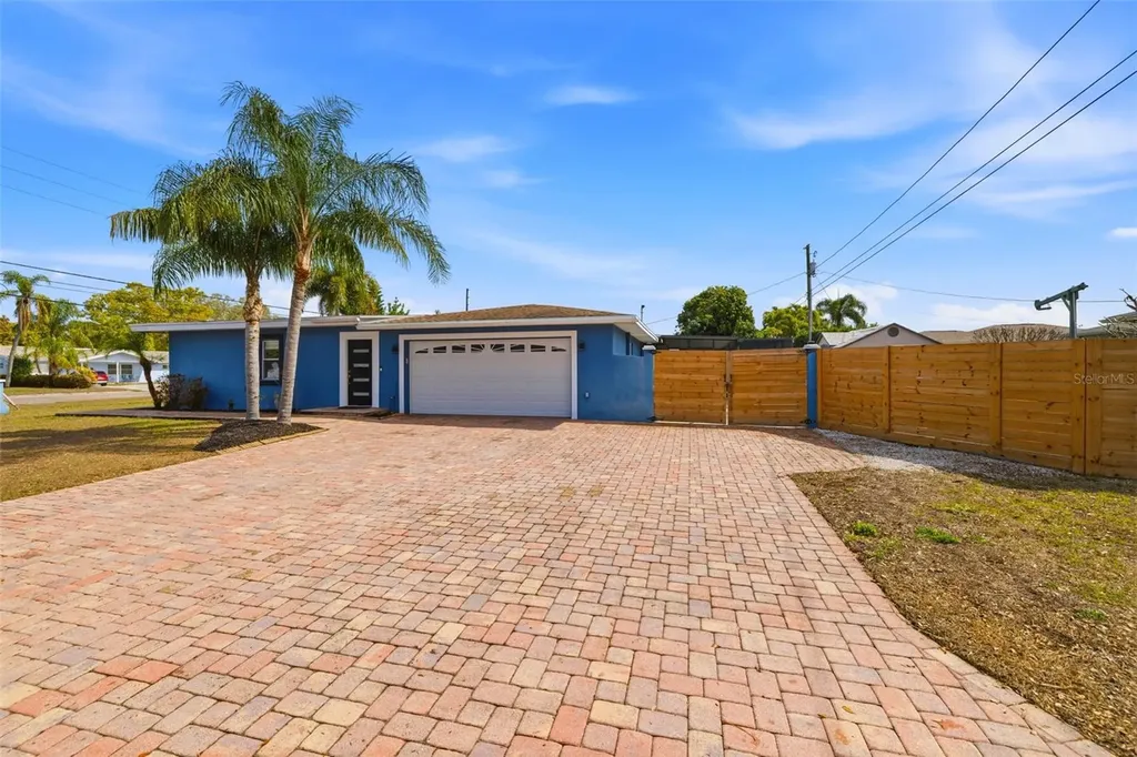 3998 22nd Avenue N St Petersburg FL 33713