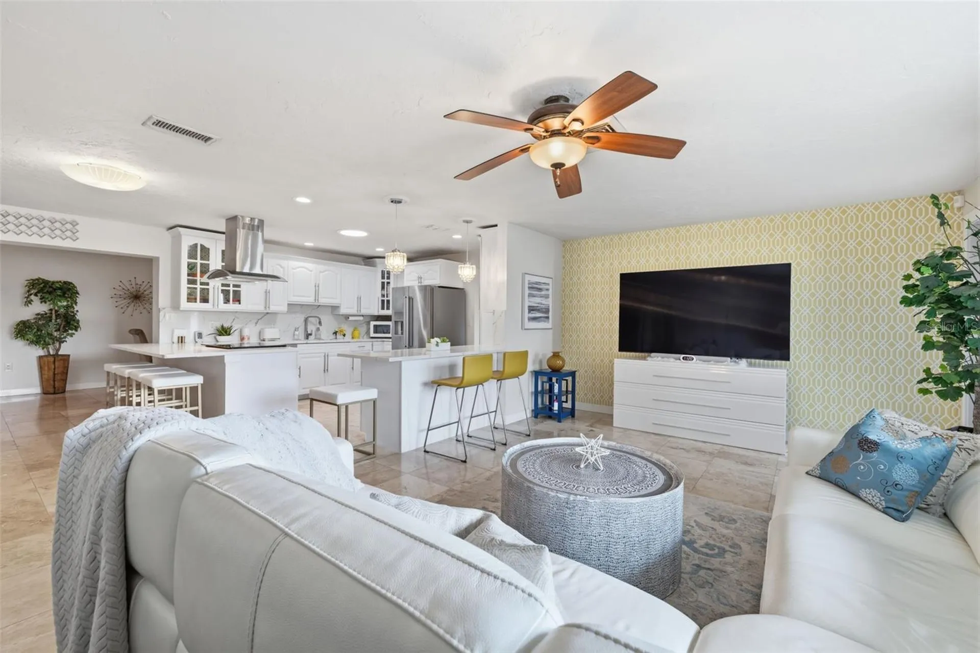 3998 22nd Avenue N St Petersburg FL 33713