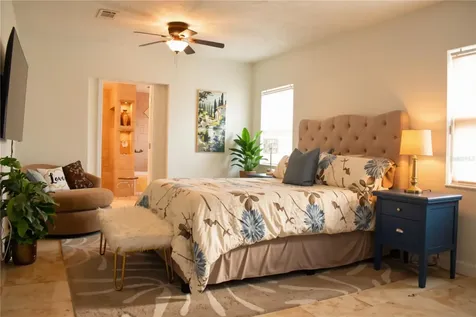 3998 22nd Avenue N St Petersburg FL 33713