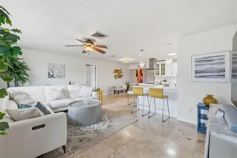 3998 22nd Avenue N St Petersburg FL 33713