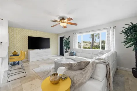 3998 22nd Avenue N St Petersburg FL 33713