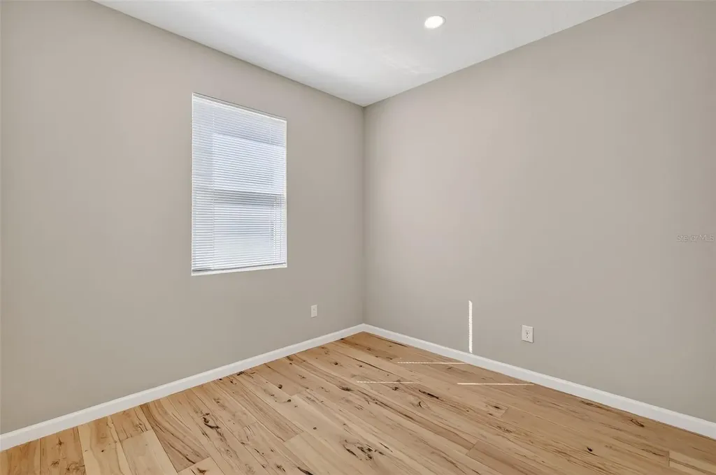 3998 Bannock Avenue Tavares FL 32778