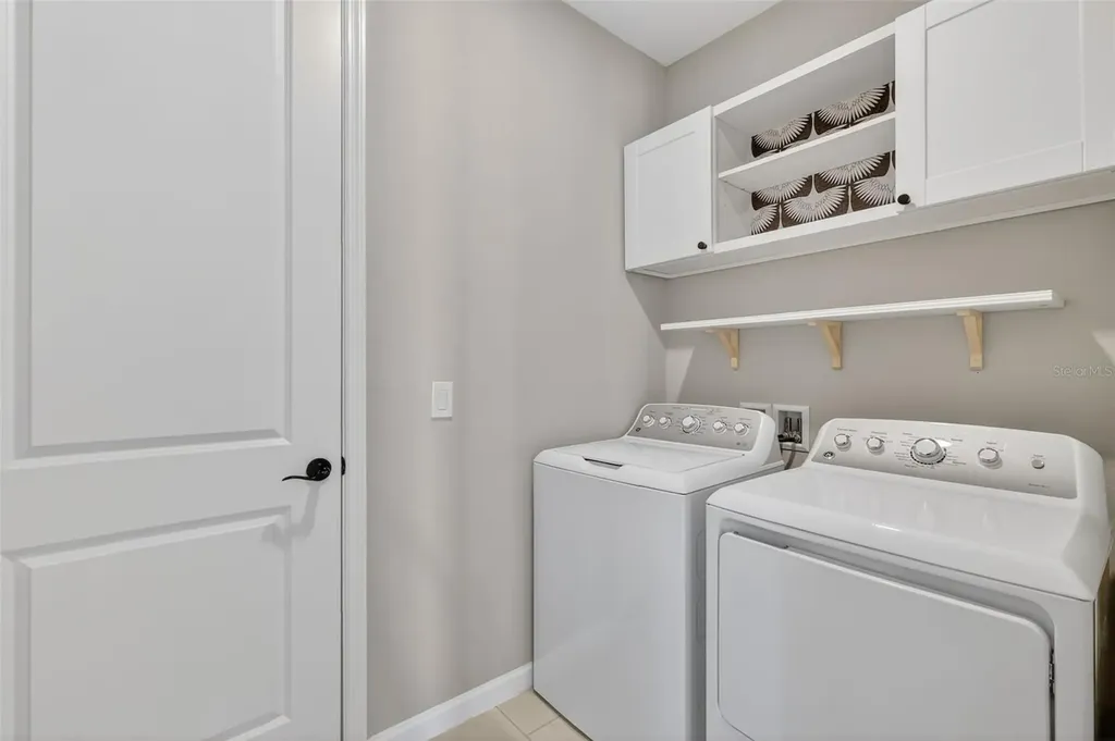 3998 Bannock Avenue Tavares FL 32778