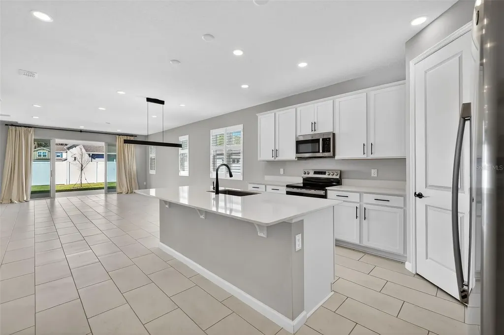 3998 Bannock Avenue Tavares FL 32778