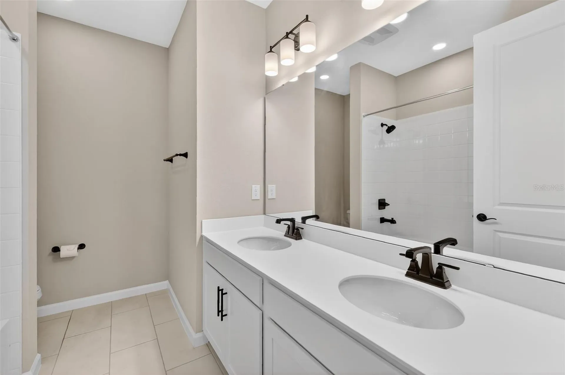 3998 Bannock Avenue Tavares FL 32778
