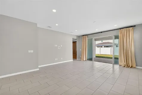 3998 Bannock Avenue Tavares FL 32778