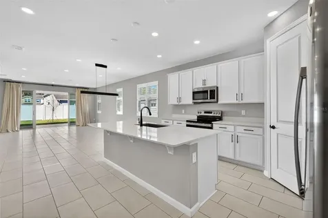 3998 Bannock Avenue Tavares FL 32778