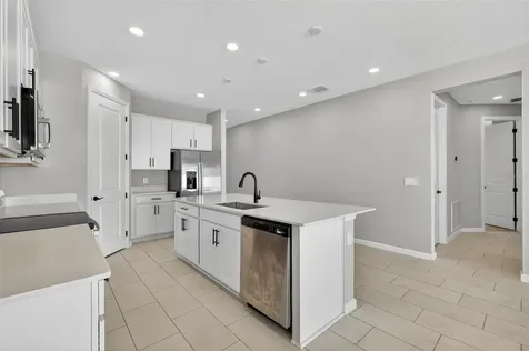 3998 Bannock Avenue Tavares FL 32778