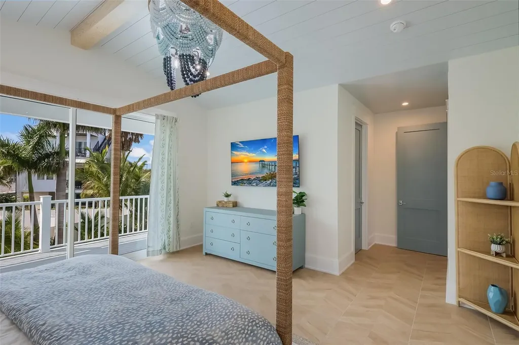 227 S Harbor Drive Holmes Beach FL 34217