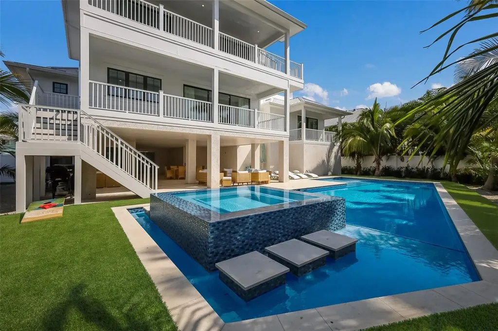 227 S Harbor Drive Holmes Beach FL 34217