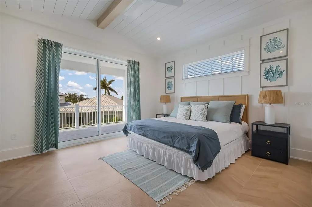 227 S Harbor Drive Holmes Beach FL 34217