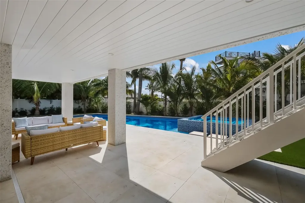 227 S Harbor Drive Holmes Beach FL 34217