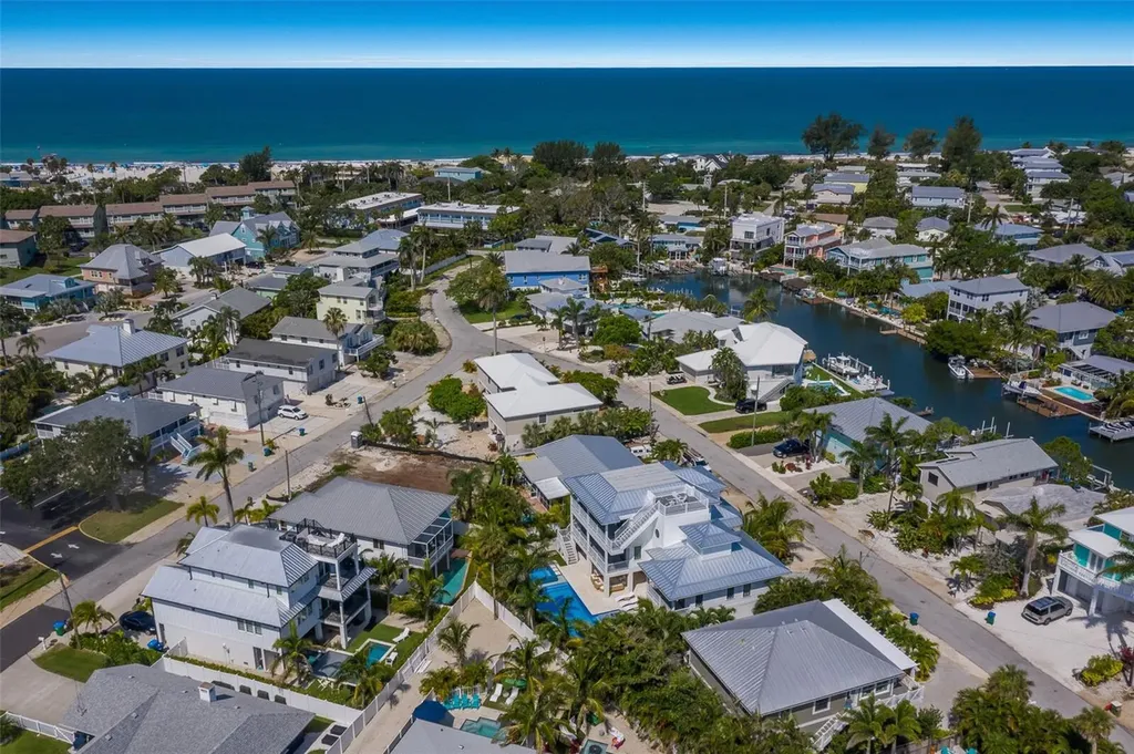 227 S Harbor Drive Holmes Beach FL 34217