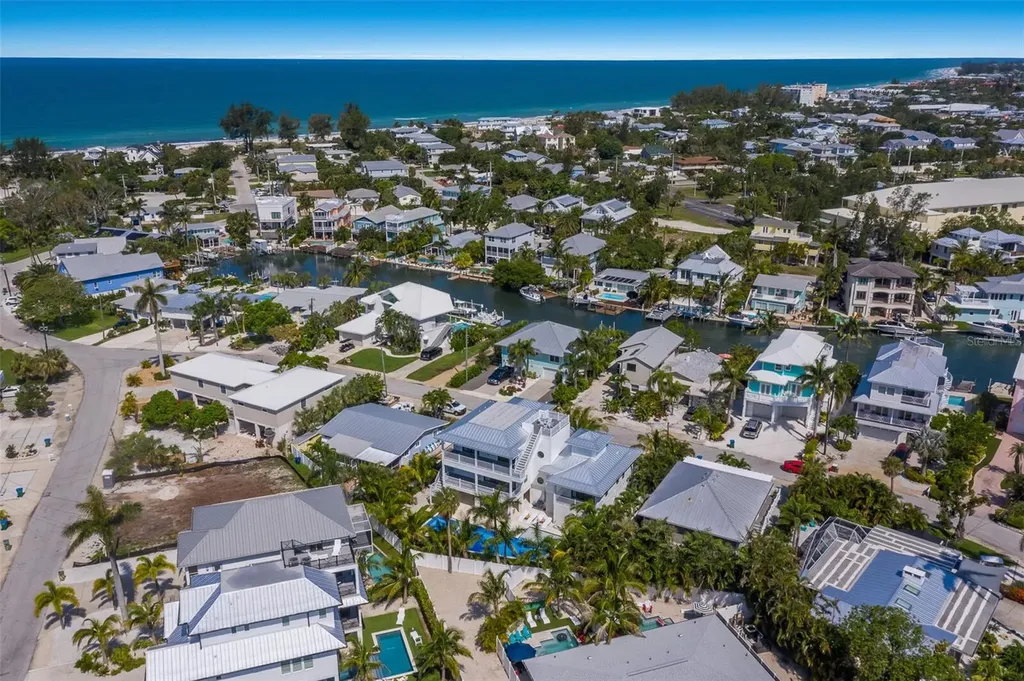 227 S Harbor Drive Holmes Beach FL 34217