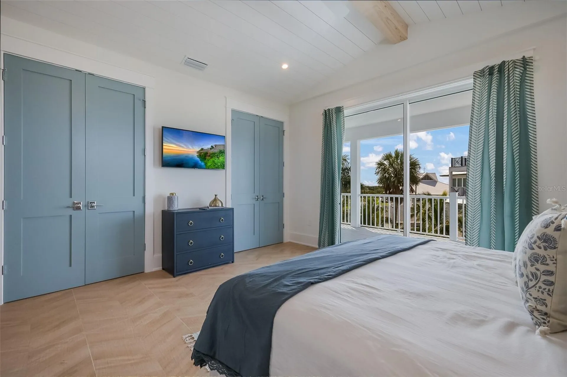 227 S Harbor Drive Holmes Beach FL 34217