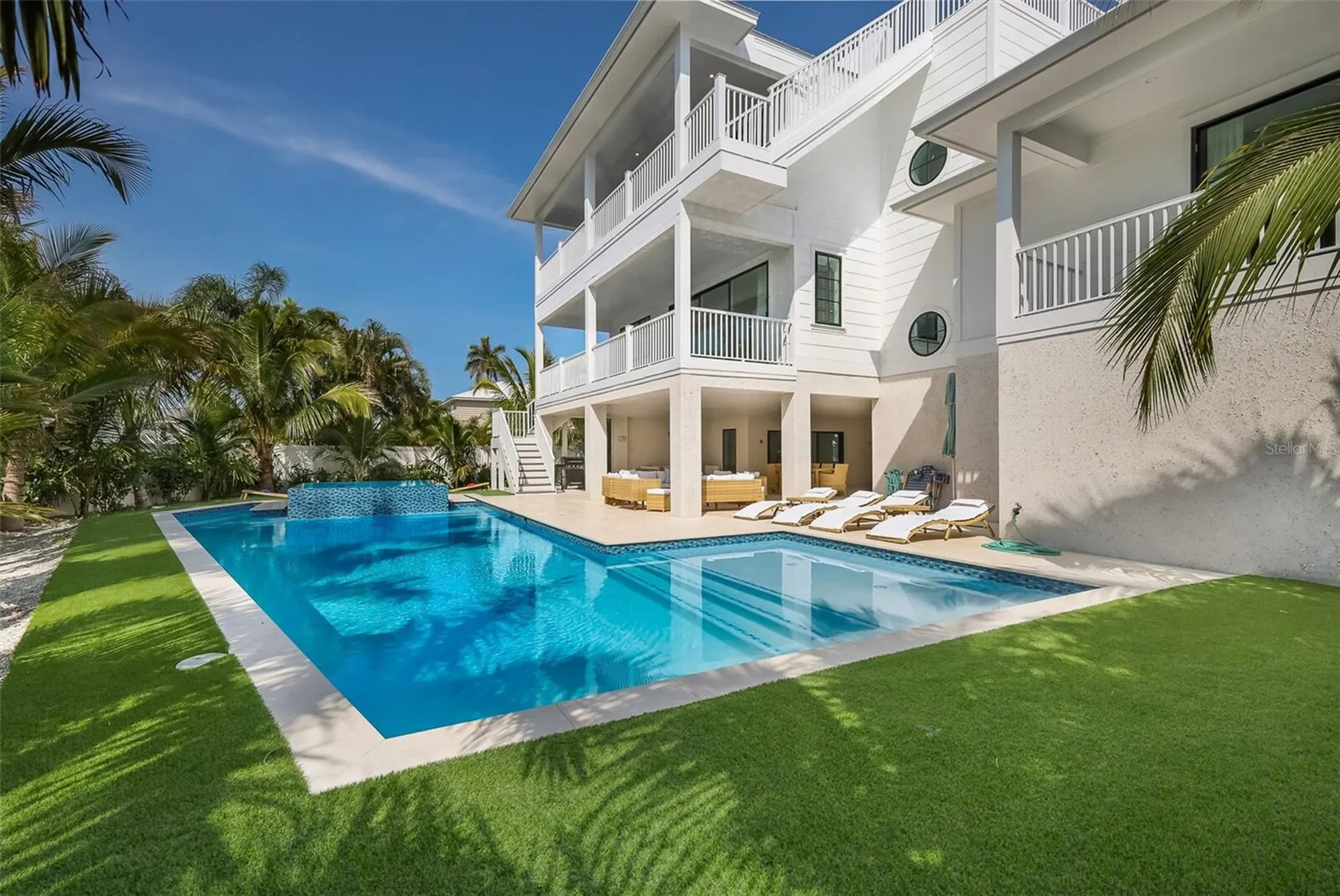 227 S Harbor Drive Holmes Beach FL 34217