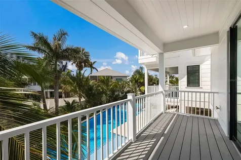 227 S Harbor Drive Holmes Beach FL 34217