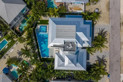 227 S Harbor Drive Holmes Beach FL 34217