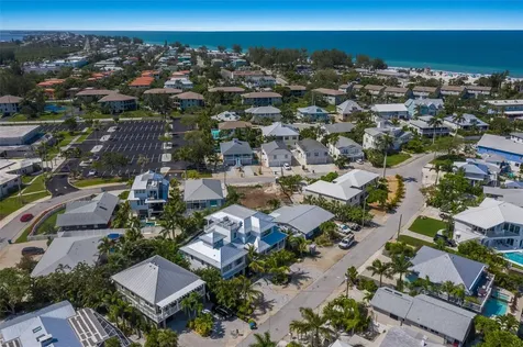 227 S Harbor Drive Holmes Beach FL 34217
