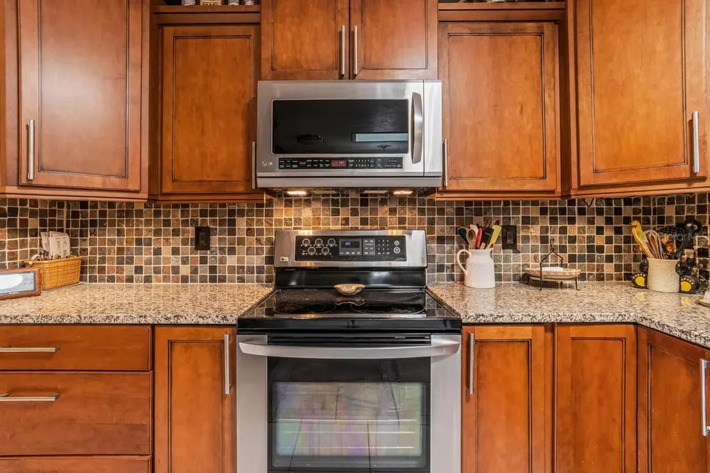 1917 E View Drive Sun City Center FL 33573