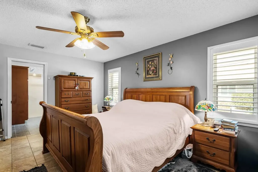 1917 E View Drive Sun City Center FL 33573