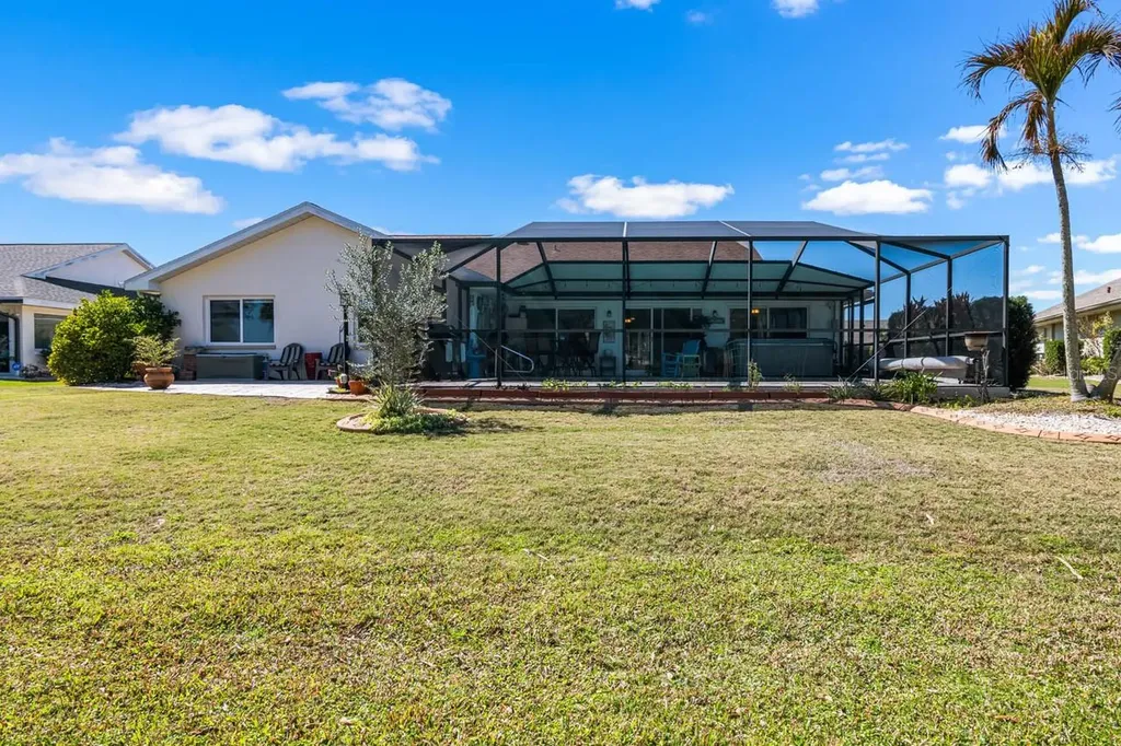 1917 E View Drive Sun City Center FL 33573