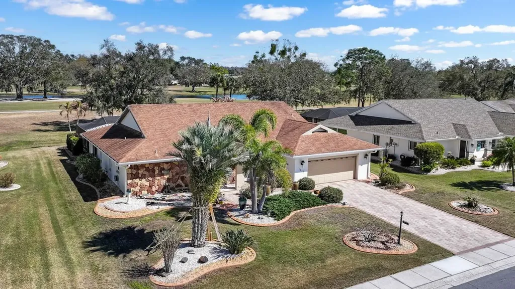 1917 E View Drive Sun City Center FL 33573